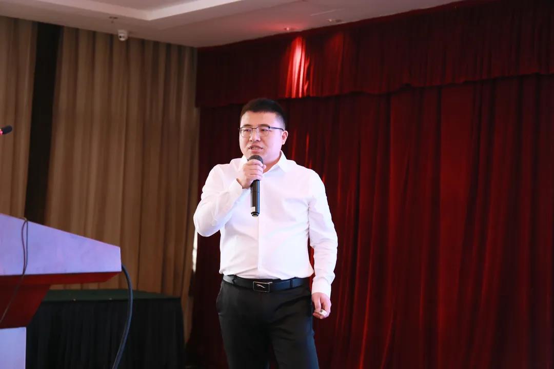 加氣協(xié)會(huì)主辦、東岳機(jī)械承辦的第五屆加氣混凝土行業(yè)總工程師論壇暨2021綠色低碳論壇圓滿召開 加氣協(xié)會(huì)主辦、東岳機(jī)械承辦的第五屆加氣混凝土行業(yè)總工程師論壇暨2021綠色低碳論壇圓滿召開